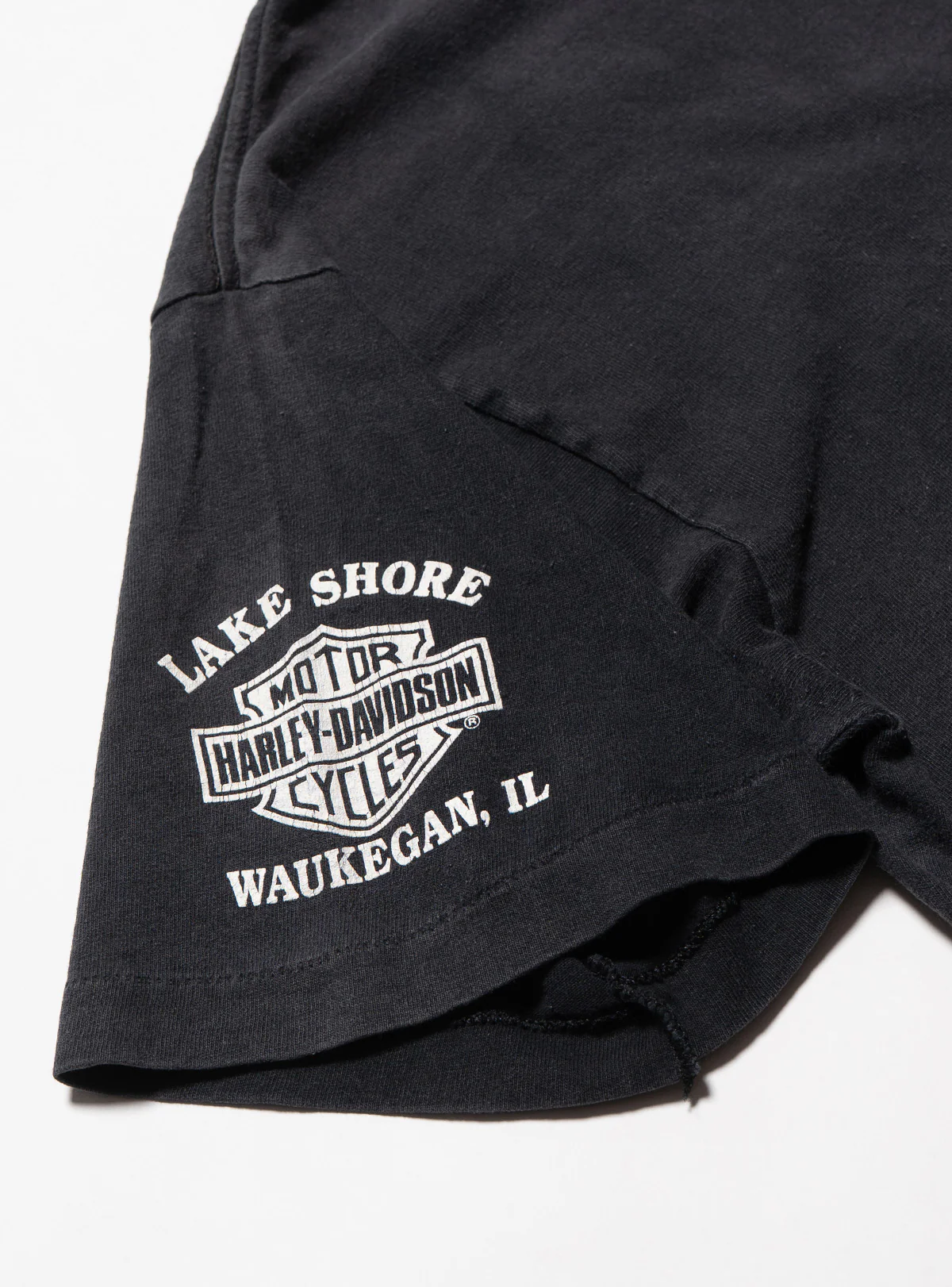 Vintage Harley Davidson Lake Shore Waukegan IL Tee - Image 3